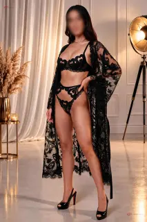 Nora · El masaje será solo el comienzo