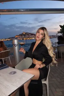 Rubia elegante