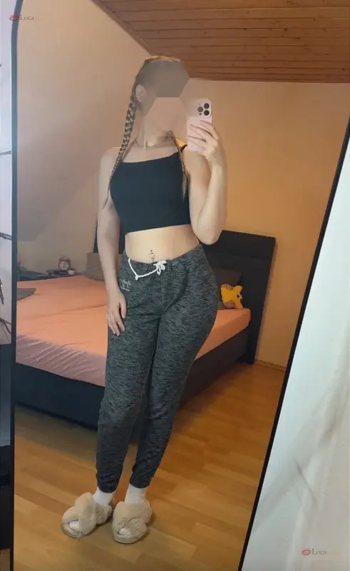 estudiante rubia videollamadas sexting videos valencia